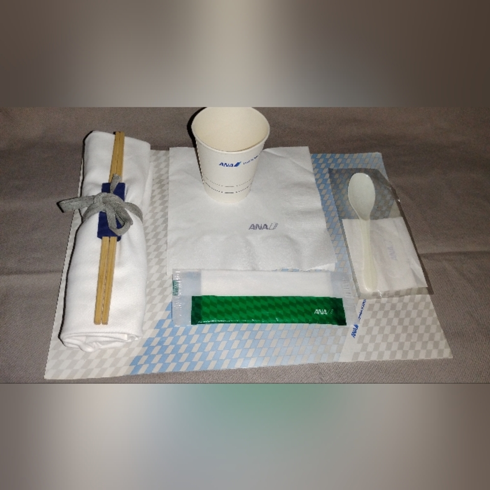 a.n.a Blue and White Dining Set